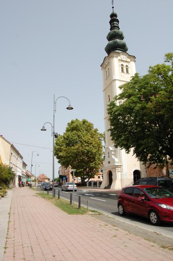 Fado Apartments Лендава Екстериор снимка
